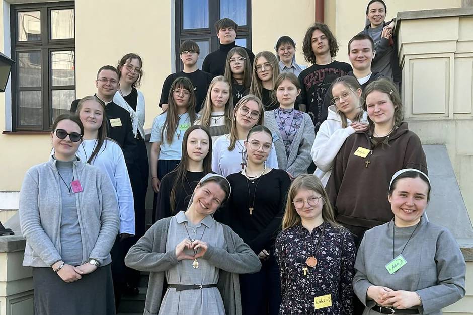 Jesienne rekolekcje dla młodzieży w Łabuniach