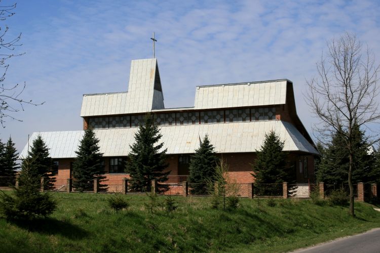 Parafia pw. Świętego Maksymiliana Kolbego Deszkowice 